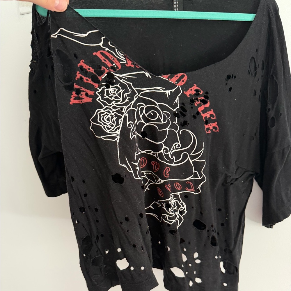Forever 21 Black Distressed 2017 top